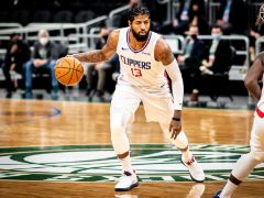 乔治扭伤脚踝，相信冰敷后会好转