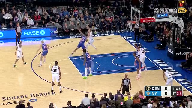 【2021年12月05日 掘金vs尼克斯集锦】约老师翻身跳投轻松拔得头筹 再送不看人妙传潇洒写意