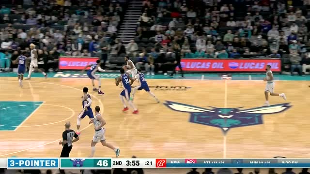 【2021年12月07日 76人vs黄蜂集锦】防守形同虚设  马丁横冲直撞篮下打成2+1