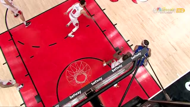 【2021年12月07日 掘金vs公牛集锦】开局惨遭针对！鲍尔与琼斯接连送帽将戈登拒之门外