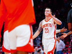 励志哥成6连胜最大功臣！险些去军队服役 如今却成火箭最大宝藏