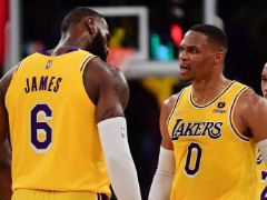 磨合到位！威少近8场比赛场均23.5分6.9板8.9助攻，命中率50%