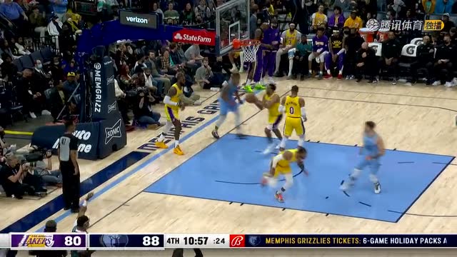 【2021年12月10日 湖人vs灰熊集锦】这就是灰熊的爹 贝恩强突詹姆斯躲过封盖