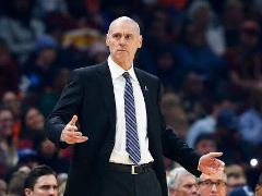 Shams：步行者主帅卡莱尔触发健康安全协议