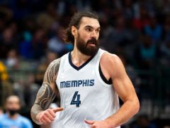 篮板比得分高！赛季至今亚当斯场均砍下7分8.7个篮板