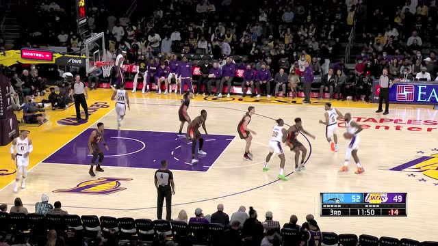 【2021年12月13日 魔术vs湖人集锦】外线开始发难 詹姆斯三分连珠炮轰炸篮筐