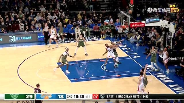 【2021年12月13日 雄鹿vs尼克斯集锦】秀的飞起！奎克利篮下拉杆妙传诺克斯三分穿针
