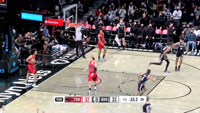 【2021年12月15日 猛龙vs篮网集锦】大中锋跑快攻一马当先 杜兰特后场发动反击助四爷拽筐暴扣