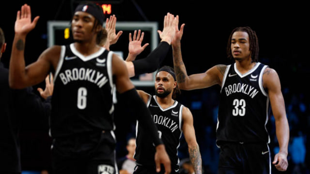 【2021年12月15日 猛龙vs篮网集锦】篮网队集锦：米尔斯大心脏命中绝平三分 杜兰特出场48分钟拿下三双