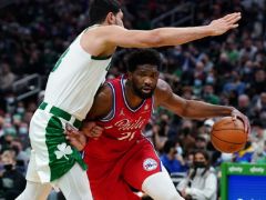 全靠大帝了！恩比德41分10篮板5助攻带队取胜 替补四人仅得1分