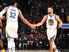 打破质疑！库里圣诞大战砍33分4篮板6助攻3抢断 得分生涯新高