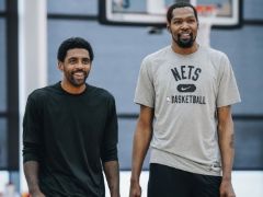 其乐融融！篮网官方晒照 欧文正式归队训练