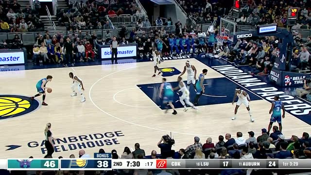 【2021年12月30日 黄蜂vs步行者集锦】总能整点新花样 三球弧顶打板三分