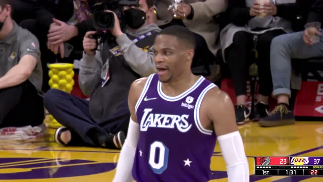 【2022年01月01日】开拓者vs湖人第1节中文解说回放