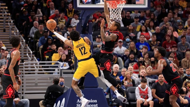 【2022年01月01日 公牛vs步行者集锦】公牛108-106步行者 德罗赞绝杀步行者公牛登顶东部