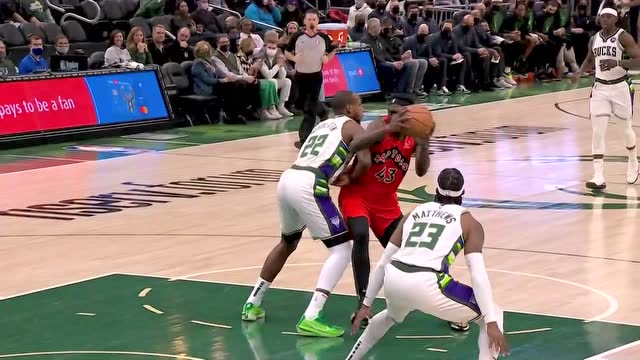 【2022年01月06日 猛龙vs雄鹿集锦】生突硬凿不讲理 西亚卡姆大步流星上篮打成2+1