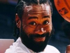 湖人用5小被逼的？“保罗队友”太不争气 连6场被雪藏恐被交易