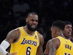 湖人用5小被逼的？“保罗队友”太不争气 连6场被雪藏恐被交易