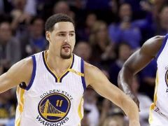 追梦格林带伤跳球 只为见证兄弟复出