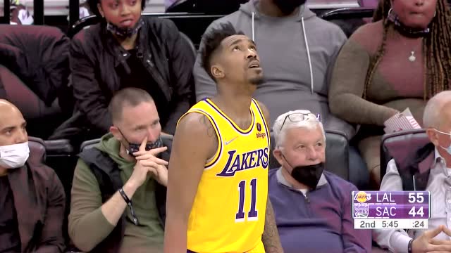 【2022年01月13日 湖人vs国王集锦】遇着国王就兴奋！蒙克停车问路三分手起刀落