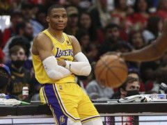 名嘴帕金斯为湖人支招：让詹姆斯重新打控卫