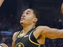 库里再次打出糟糕表现 本赛季已多次状态迷失