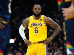 詹姆斯有望未来几天复出？专家提醒湖人：提前复出有严重膝伤风险