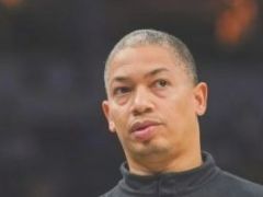 泰伦卢：乔治24日进行MRI检查 小卡本季大概率不会复出