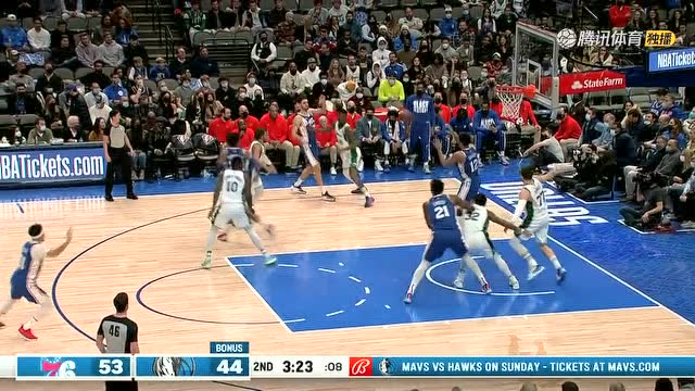 【2022年02月05日 76人vs独行侠集锦】费城开始发威 恩比德哈里斯强打内线接连命中