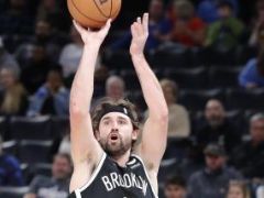 今日交易动态合集！国王3换4拿下小萨 鹈鹕7换3得到麦科勒姆