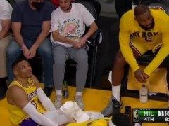 威少回应在主场被嘘！连续两战关键时刻被弃用