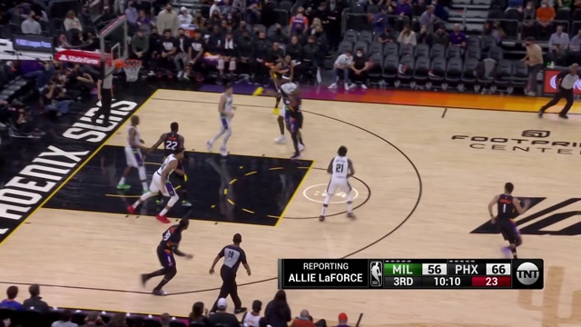 【2022年02月11日 雄鹿vs太阳集锦】老炮指点江山送人缝妙传 怎料看家小打大遭盖帽