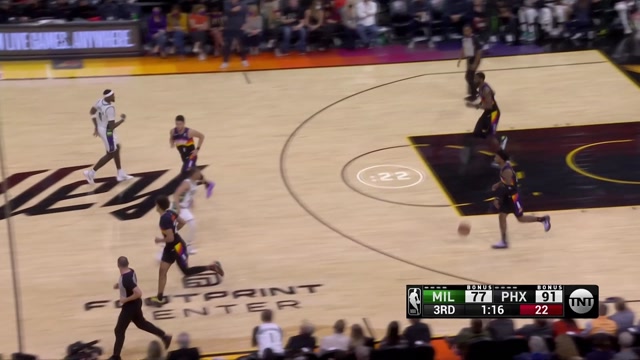 【2022年02月11日 雄鹿vs太阳集锦】字母哥一柱擎天扇飞布克 威金顿反击三分正中靶心