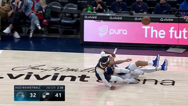 【2022年02月12日 魔术vs爵士集锦】萨格斯到底拼抢成功 安东尼接球1打0双手暴扣为扣篮大赛预热