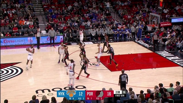 【2022年02月13日 尼克斯vs开拓者集锦】宝刀不老！吉布森连续冲击篮下暴扣得手