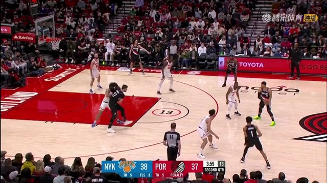 【2022年02月13日 尼克斯vs开拓者集锦】未来开拓者的当家后卫！西蒙斯撤步三分一箭穿心