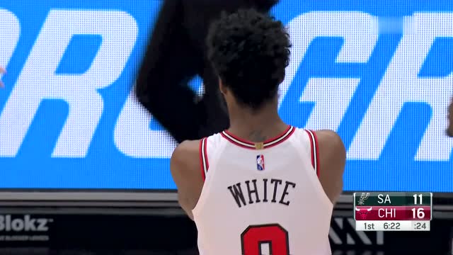 【2022年02月15日】马刺vs公牛第1节中文解说回放