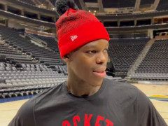 NBA记者：湖人曾用次轮签+底薪球员报价施罗德 最终遭绿军拒绝