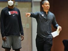 泰伦卢赛前：希望鲍威尔能在本赛季伤愈 胡德可以登场