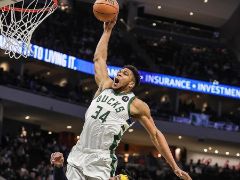 字母哥单场至少50分10板且投篮80% 历史第三人！