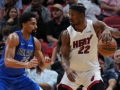 掀翻东部第一！东契奇21+10独行侠逆转热火 巴特勒空砍29+10