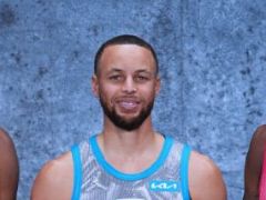 历史第三！库里33岁343天获AMVP 8次参赛终圆梦