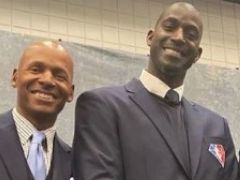 凯尔特人三巨头不合？晒照回应加内特雷阿伦不合