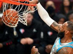 ESPN记者：詹姆斯志在今夏改变湖人 蒙克不确定自己的未来