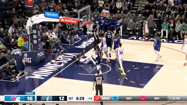 【2022年02月26日 76人vs森林狼集锦】教科书一般的欧洲步 麦克丹尼尔斯华丽反击上篮