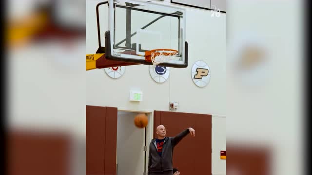 【2022年02月26日 76人vs森林狼集锦】大帝用登哥招牌撤步投篮迎射哈登 进球后这小表情太有意思了