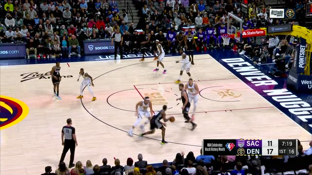 【2022年02月27日 国王vs掘金集锦】小萨倒地救球视野宽阔 击地助飞哈克里斯双手暴扣