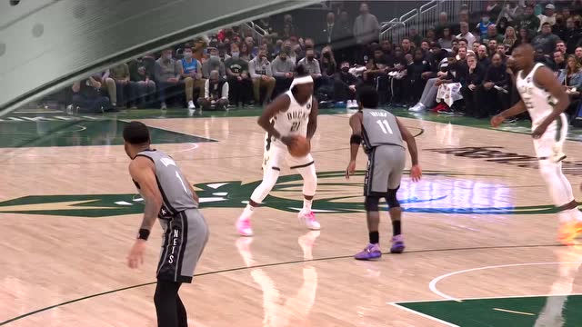 【2022年02月27日 篮网vs雄鹿集锦】霍乐迪小手一抖仙人指路 伊巴卡顶着防守失衡上篮打成2+1