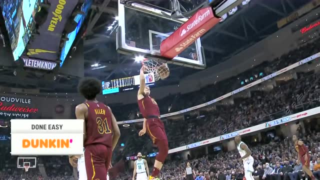 【2022年03月03日 黄蜂vs骑士集锦】阿伦出手抢断 马尔卡宁信马由缰单臂劈扣