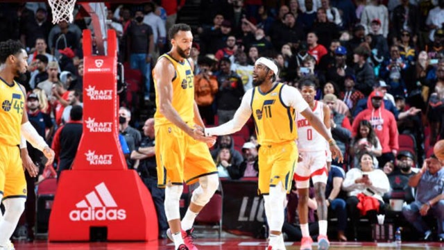 【2022年03月03日 爵士vs火箭集锦】爵士132-127火箭 伍德三分绝平米切尔统治加时